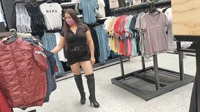 esposa puta exhibicionista se calienta de compras en el super market y se masturba en el bano del centro comercial exhibitionist slut wife gets hot from shopping in the super market and masturb