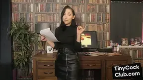 Gorgeous Darling reacting to tiny dicks