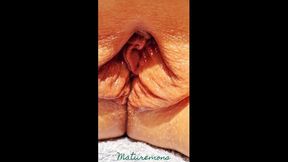 Mature Aussie housewife spreads legs for big cock