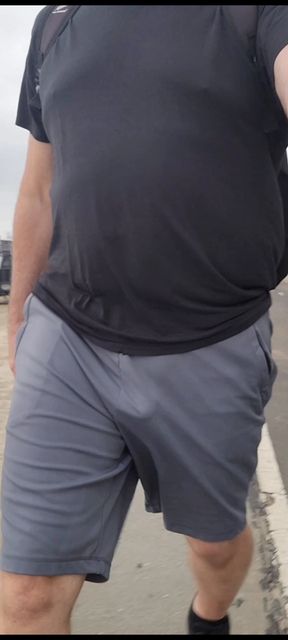 Love freeballing when I'm out walking around. This by the beach. Even better when it attracts attention.