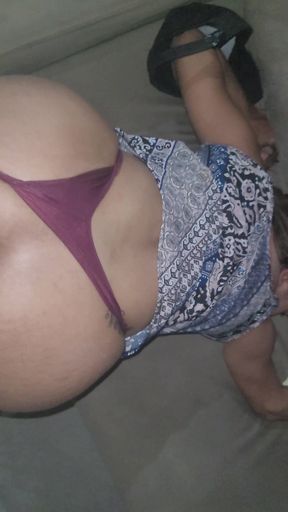 Bundao Likes the Girl MILF