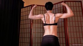 Muscle Goddess Flexing And Moaning