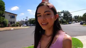 Scarlett Alexis Teases Seductively Before Riding His Hard Cock Expertly