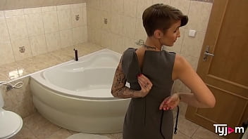 Short-haired bombshell Gabrielle Gucci gets hardfucked by a big dick guy