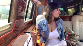 Spontaneous Blowjob in a Taxi Ended with a Huge Mouth Cumshot