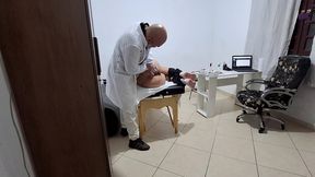 a milf gets fingered by the proctologist during an anal exam.