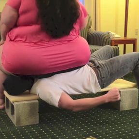 Luna in pink board smash