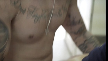 Trai meu marido com seu melhor amigo na lavanderia Alessandra Maia, Aquele Mario e Matheus Castro