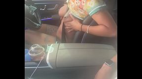 Ebony pornstar blows BBC in public car