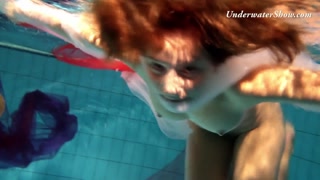 Edwige slutty underwater