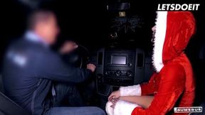 Lullu Gun Enjoys Nasty Sex With Amateur Cock In Mr Claus' Christmas Van LETSDOEIT