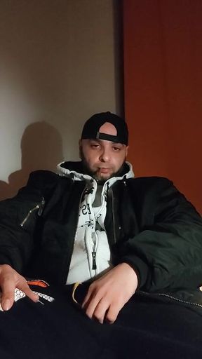 Dirtyjunkbro Is Bored He's Looking for Buddies