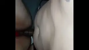 Amateur girlfriend takes it in the backside