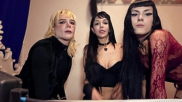 PINTINHOS DE MOÇA DANDO BEIJINHOS BRINQUEI GOSTOSINHO COM AMIGUINHA TRAVA LINDA - FEMBOY DORIAN DRAKE