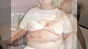 HELLOGRANNY Latina Grannies Show Curves In Home Pictures