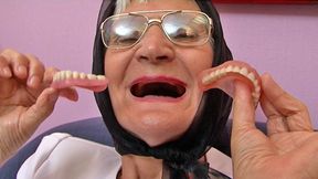 False Teeth - Denture - Maturetube.com