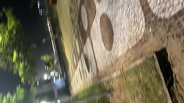 tirando o pauzao pra fora na praia de santos a noite