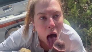 素人の赤毛PAWGがチンポをしゃぶる様子を公開