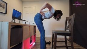 Unaware Giantess, Persistent Tinies