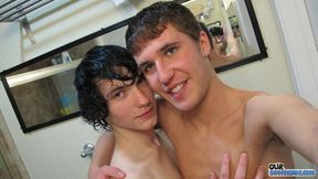 Twink love in the shower with Kain Lanning, Josh Bensan