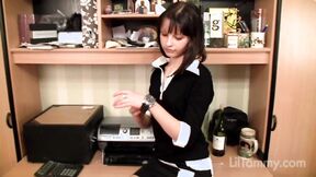 ”Teen Lil Tammy touches herself in solo scene”