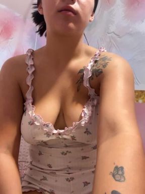 THIS IS HOW YOU WANT TO SEE ME IN YOUR BED ?