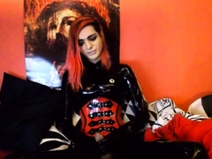 Amateur wild chick solo masturbation