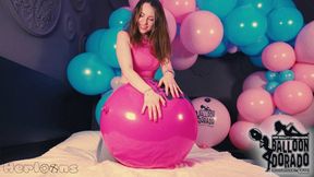 Saska sitpops a lot of Kalisan 24 Inch Balloons HD Version