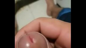 mi amigo marlo jugando con su pene