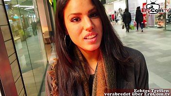 Deutsche Amateur Latina Teen im Shoppingcenter abgeschleppt und POV gefickt mit viel sperma