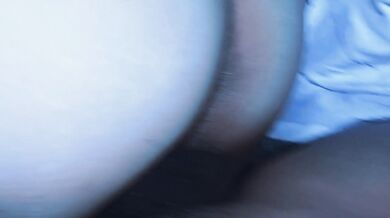 ME COMÍ A MI AMIGA PARADITOS, COMO LE GUSTAA MI VERGA Y GIME RICO