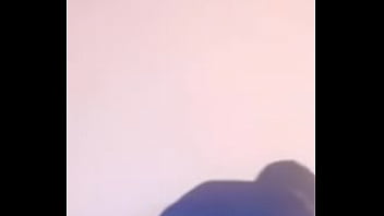 Chubby Latino twerking