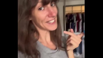 K.O.Apr&egrave_s avoir fait une grosse vid&eacute_o pour un fan &hellip_