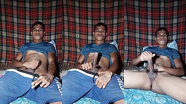 Cafuçu gostoso e pirocudo batendo uma punheta gostosa e fumando