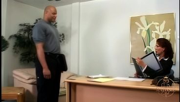 Mature MILF Can'_t Resist Her Boss and Fucks at the Office
