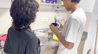 I give her the best fuck of her life in the kitchen julianapalvin