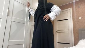 Arab Egyptian Wife with Tight Pussy Gives JOI