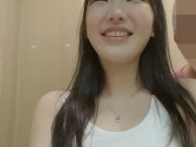 ニコニコ可愛い！性格最高！地下アイドル⑤普通のカフェの店内で見つからないよう露出SEXチャレンジ　その1　おもちゃ仕込んでフェラさせてみた