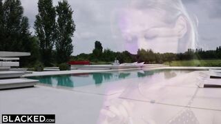 BLACKED Gorgeous model can't resist her photographer's BBC