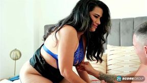 Loraine Del Sol: fucks her son's best friend