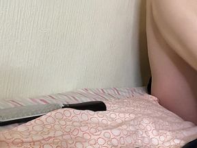 Does A Pedicure! Saws Your Feet And Oil! Lots Of Leather And Dust!