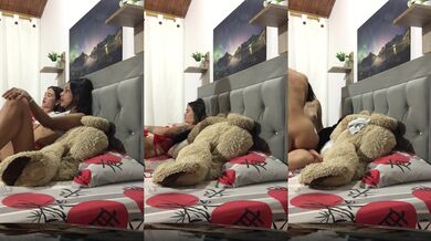 My friends get horny and make a video masturbating