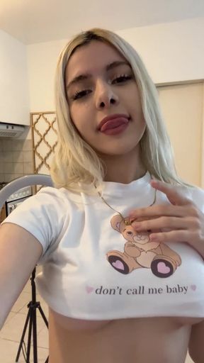 Big blonde and 18