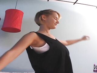 Petite mother I'd like to fuck Unveils Huge Breasts