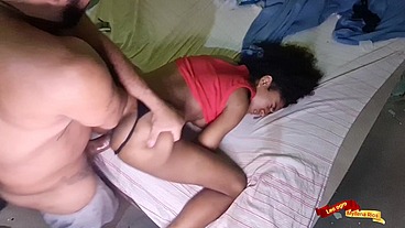 Myllena Rios fode com bandido em barraco fétido.