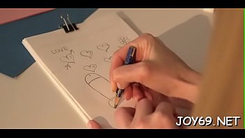 Juicy teen plays with pussy using her long glamorous fingres