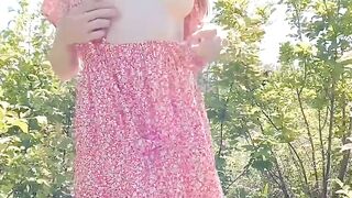 Hot wife with beautiful boobs loves to fuck outdoors